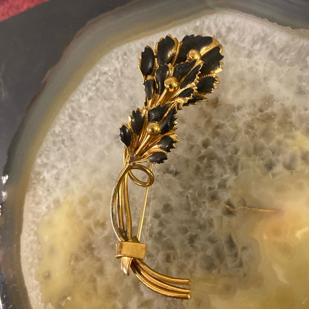 Vintage Black tulip golden brooch guc 3"